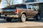 Dodge Ram 1500 5.7 V8 Quad Cab 6'4 I LPG I Panoramadak I Tre, Auto's, Dodge, Automaat, Gebruikt, Bruin, Bedrijf