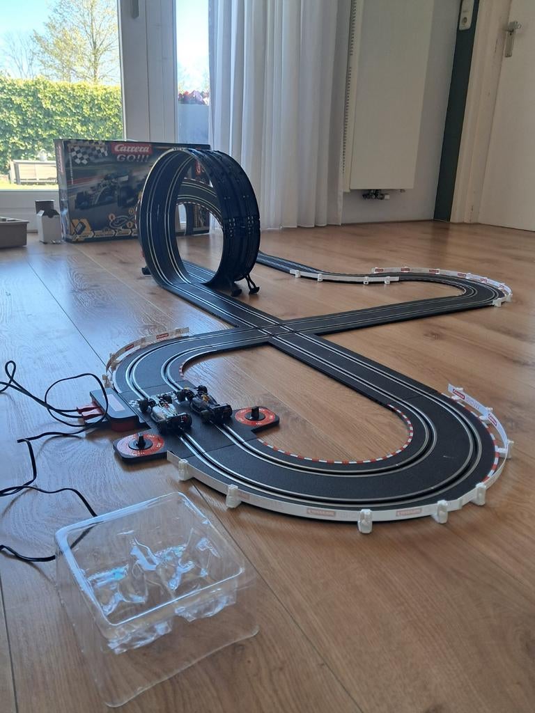 Carrera go racebaan, Kinderen en Baby's, Speelgoed | Racebanen, Ophalen of Verzenden, Zo goed als nieuw, Elektrisch, Carrera