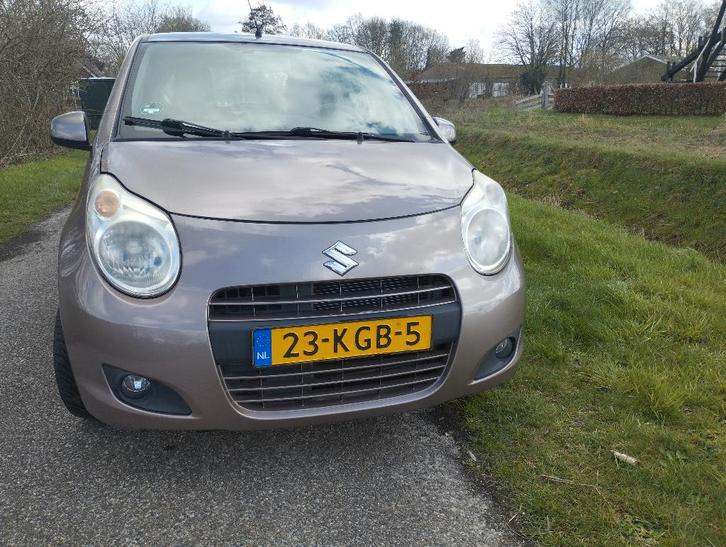 Suzuki Alto 1.0 exclusive, cruise control, Auto's, Suzuki, Particulier, Alto, ABS, Airbags, Airconditioning, Boordcomputer, Centrale vergrendeling