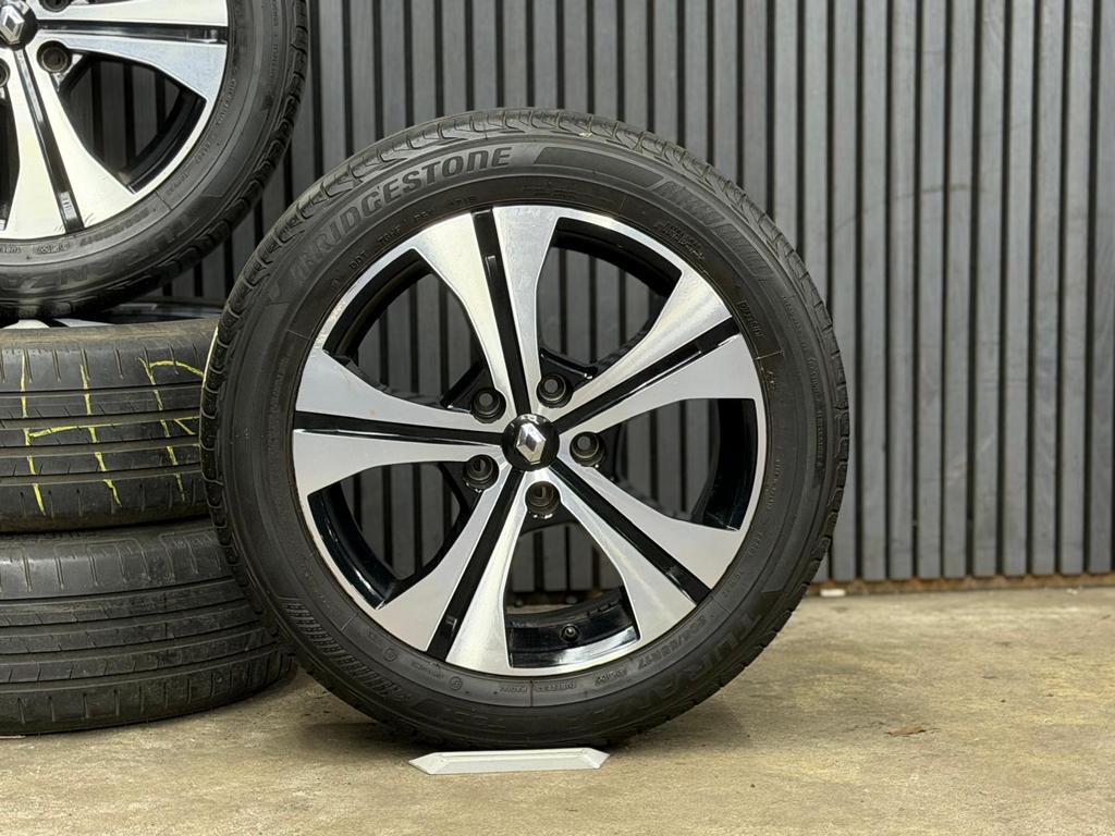 17 inch Zomerset Renault megane captur scenic 6mm €499, Ophalen, Zomerbanden, Banden en Velgen