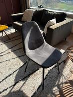 Fluwelen grijze stoel - Comfortabel en stijlvol, Ophalen, Zo goed als nieuw, Metaal, Eén