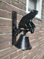 Antieke gietijzeren Bel met Kikker Design met heldere klank, Huis en Inrichting, Ophalen of Verzenden, Gebruikt, Bedraad