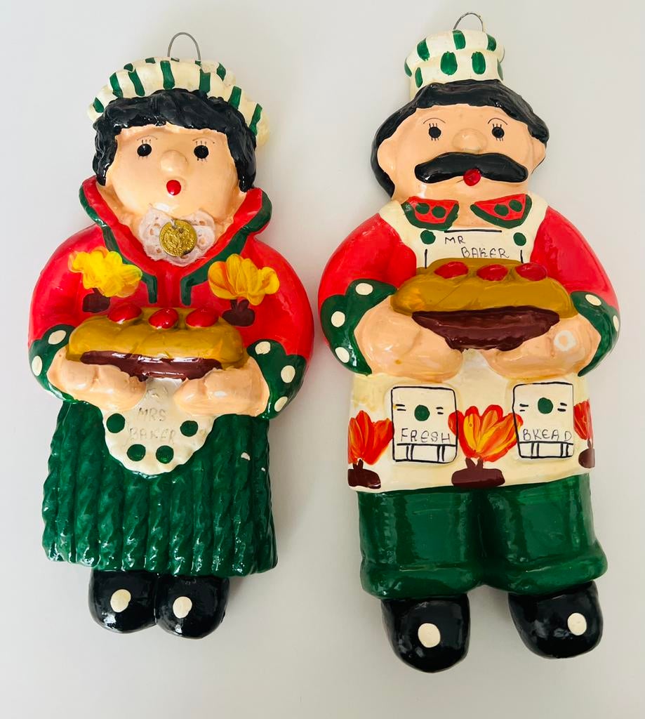 Vintage keramische wandbeeldjes/ wandkleden"Mr.en Mrs.Baker", Antiek en Kunst, Antiek | Keramiek en Aardewerk, Ophalen of Verzenden