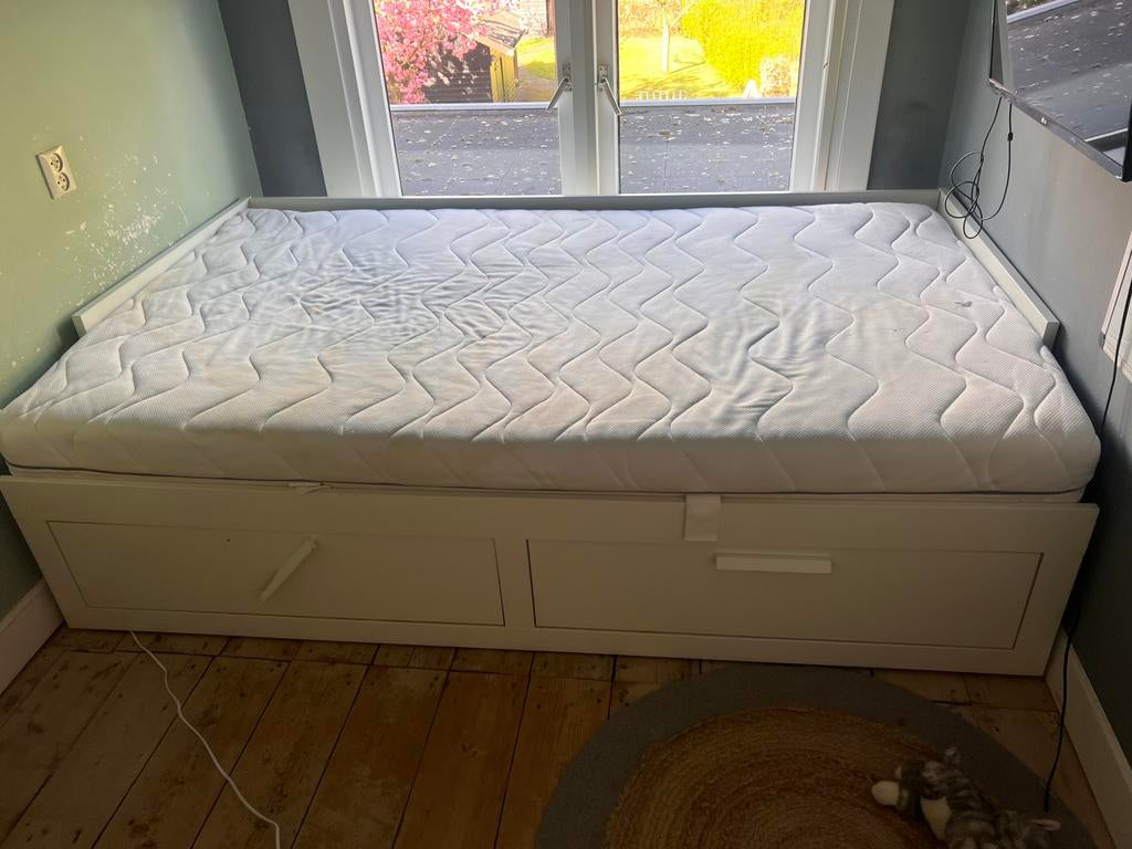 Uitschuifbaar bed ikea, Huis en Inrichting, Ophalen of Verzenden, Gebruikt, Eenpersoons