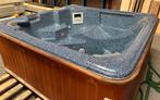 Te koop , jacuzzi, Tuin en Terras, Bubbelbaden en Hottubs, Ophalen, Gebruikt, Afdekzeil, Vast