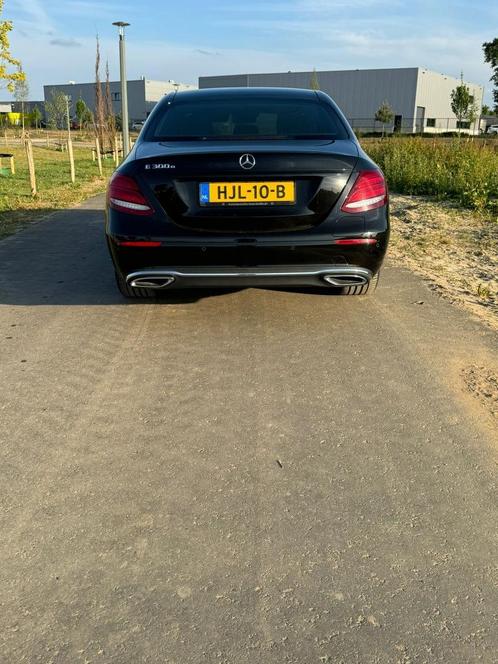 Mercedes-Benz E-Klasse E300 e met dealer garantie!, Auto's, Mercedes-Benz, Particulier, E-Klasse, 360° camera, Aangepast voor mindervaliden