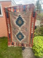 Bohemian Tapijt, Ophalen