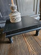 Sober oude bajot tafel, Huis en Inrichting, Ophalen of Verzenden, Zo goed als nieuw