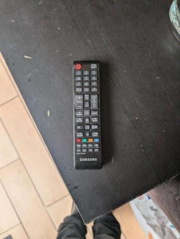 Samsung TV - Gebruikt beschikbaar voor biedingen