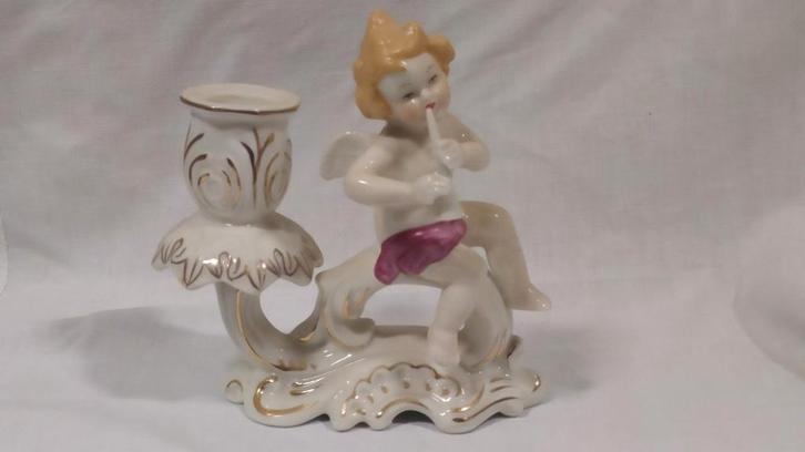 523 Prachtig porseleinen Engeltje met fluit - kandelaar, Verzamelen, Religie, Zo goed als nieuw, Christendom | Katholiek, Beeld(je)