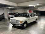 Mercedes-Benz W123 240TD met werk, Auto's, 4 cilinders, Wit, Stationwagon, Particulier
