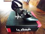 Open La Strada pumps met studs leer met lakhak mt. 41, Ophalen, Pumps, Zwart, Nieuw