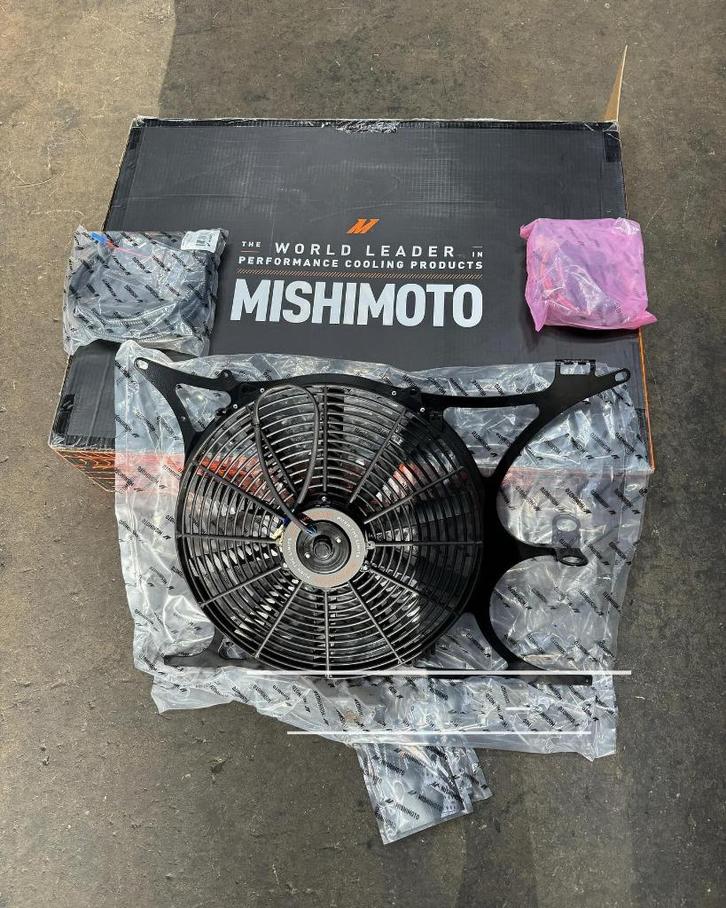 Mishimoto Radiator fan shroud kit - BMW 3-Serie E36 92-99, Auto diversen, Tuning en Styling, Ophalen of Verzenden