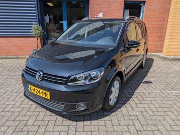 Volkswagen TOURAN 1.4 TSI Comfortline, AUTOMAAT, PDC, Stoeve beschikbaar voor biedingen