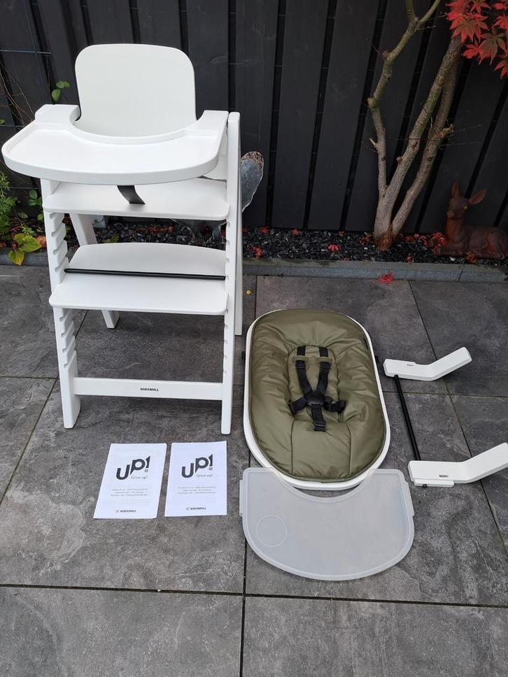 Kidsmill Up kinderstoel : WIT complete set, Kinderen en Baby's, Kinderstoelen, Zo goed als nieuw, Meegroeistoel, Aanschuifbaar