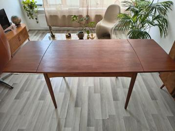 Vintage uitschuifbare eettafel jaren ’60 | Deens design beschikbaar voor biedingen