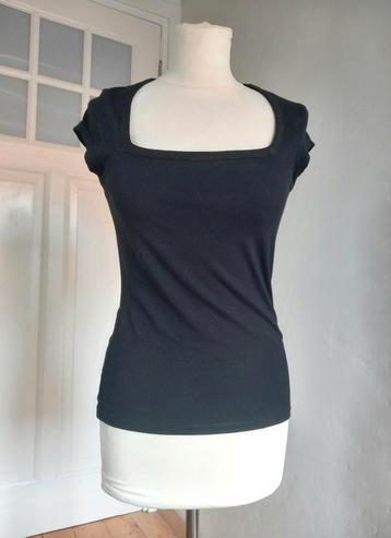 Zwarte top met empire neckline King Louie Maat S / 36 beschikbaar voor biedingen