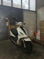 Piaggio new fly 80cc, Ophalen, Zo goed als nieuw, Fly