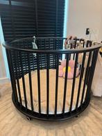Ronde zwarte babybox Bopita + matras + Jollein boxkleed, Kinderen en Baby's, Boxen, Ophalen of Verzenden, Zo goed als nieuw, Boxkleed