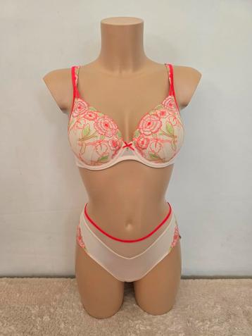 Nieuw marie jo bh ayama 75b 90b 90c 70d 75d 90d 70e 75e 80f beschikbaar voor biedingen