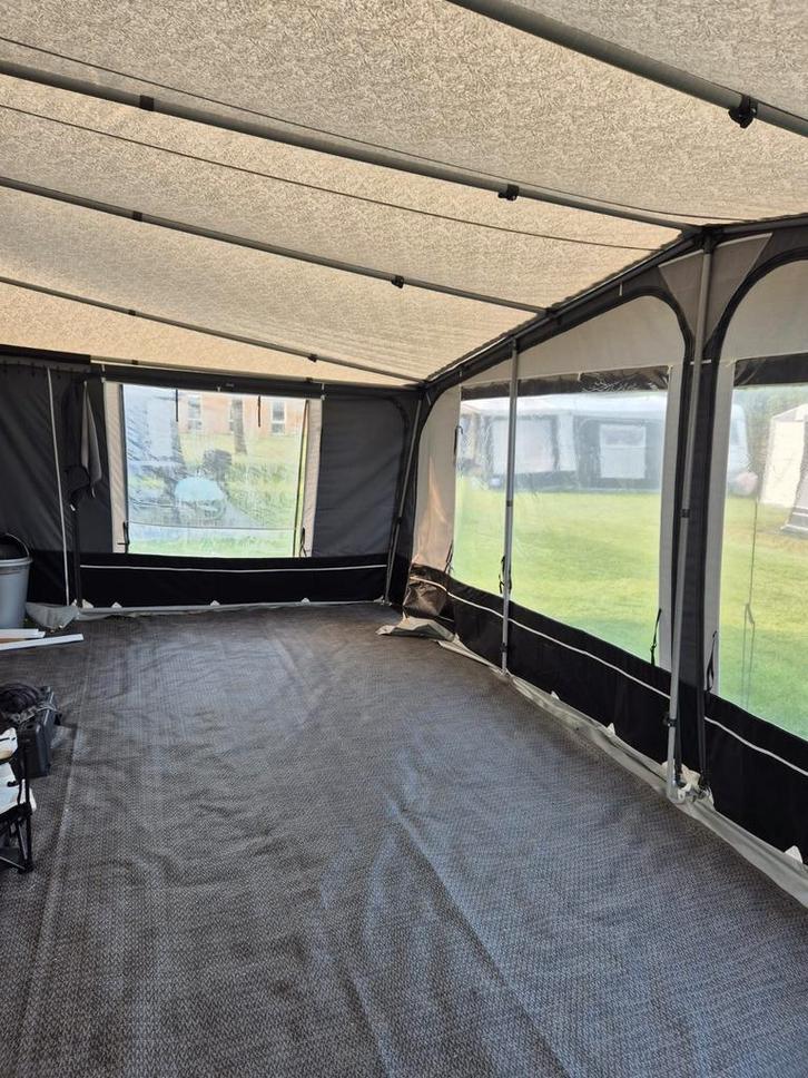 Isabella Ventura g19 d300, Caravans en Kamperen, Voortenten en Luifels, Zo goed als nieuw, Ophalen of Verzenden