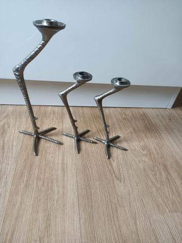 Set van 3 Vogelpoot Kandelaars beschikbaar voor biedingen