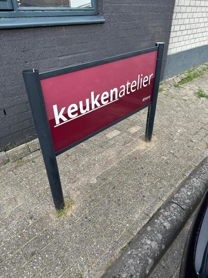 Reclamebord parkeerplaats, Doe-het-zelf en Verbouw, Metalen, Gebruikt, IJzer, Ophalen