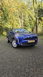 Toyota Yaris Cross – bouwjaar 2023, hybride benz/elektrisch, Stof, 4 cilinders, Blauw, Start-stop-systeem
