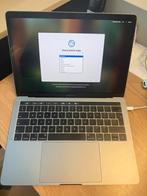 MacBook Pro 2018 (binnenkant vervangen +/- 2 jaar geleden), Computers en Software, Apple Macbooks, Ophalen, Zo goed als nieuw