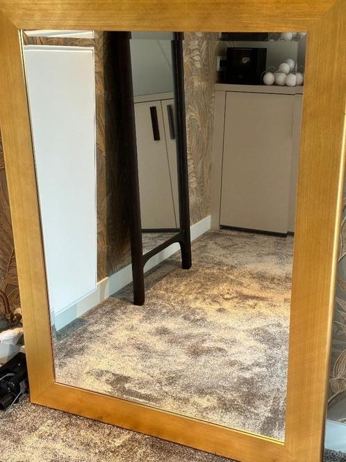 Spiegel met gouden lijst, Huis en Inrichting, Woonaccessoires | Spiegels, Zo goed als nieuw, Minder dan 100 cm, Rechthoekig, Ophalen