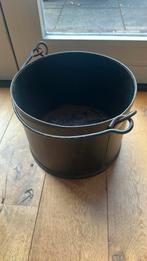 Oude antieke ijzeren emmer met hengsel, Antiek en Kunst, Curiosa en Brocante, Ophalen of Verzenden