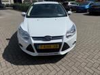Ford Focus 1.0 EcoBoost Trend Airco Navi Trekhaak Parksensor, Euro 5, 101 pk, Gebruikt, 635 kg