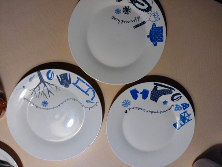 Unox Borden - 3 Verschillende Designs, Huis en Inrichting, Keuken | Servies, Gebruikt, Bord(en), Overige stijlen, Aardewerk, Ophalen of Verzenden