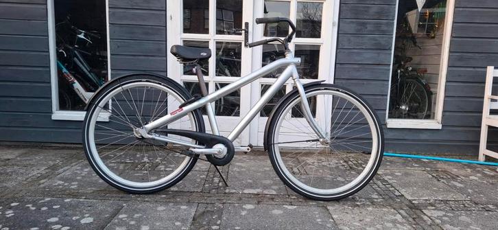 VanMoof No6 damesfiets 28 inch, Fietsen en Brommers, Fietsen | Dames | Moederfietsen, Gebruikt, Overige merken, 2 zitjes, Ophalen