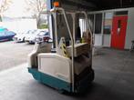 Tennant 6200 veegmachine. 349 UUR, ZO GOED ALS NIEUW., Ophalen of Verzenden, Zo goed als nieuw, Tennant