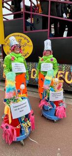 Poetsdames loopgroep 5pers., Ophalen, Gedragen