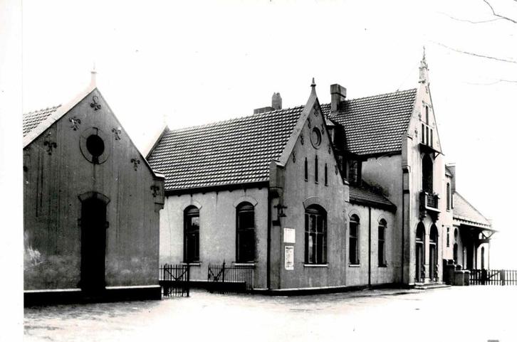 NS Station Veenendaal. Treinfoto. Spoorwegen., Verzamelen, Spoorwegen en Tramwegen, Gebruikt, Trein, Overige typen, Verzenden