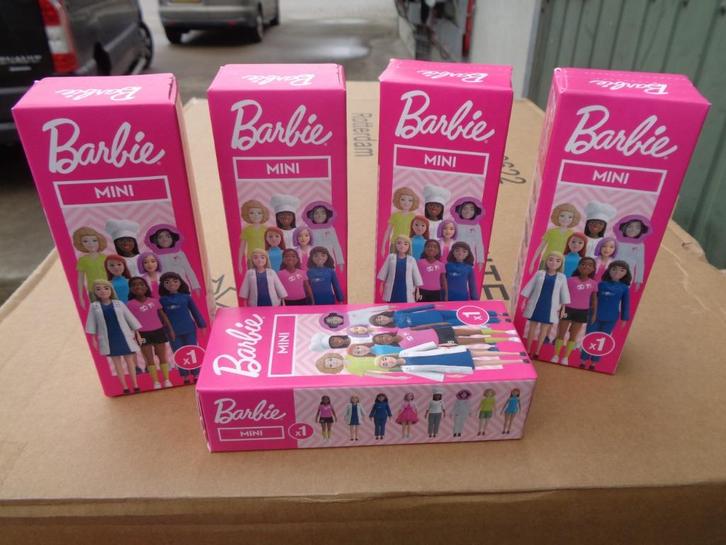 PARTIJ MINI BARBIE IN BLIND BOX 13X5X3,5CM , Diversen, Rommelmarktspullen, Nieuw, Ophalen of Verzenden