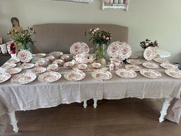 Rose Chintz Antiek Servies - 8 Pers. Johnson Bros Compleet beschikbaar voor biedingen