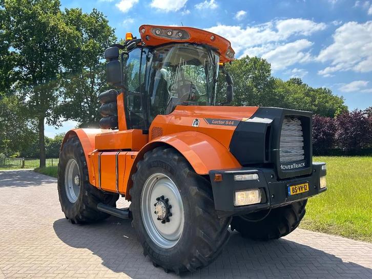Iveco HOVERTRACK LUCTOR 544 OP VRACHTWAGEN RIJBEWIJS, Zakelijke goederen, Agrarisch | Tractoren, Overige merken, meer dan 160 Pk