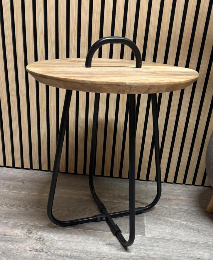 Ronde Bijzettafel met Handvat, Huis en Inrichting, Tafels | Bijzettafels, Nieuw, Rond, 45 tot 60 cm, Minder dan 55 cm, Metaal of Aluminium
