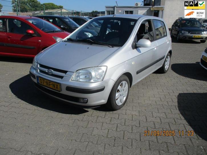 Hyundai Getz Hyundai Getz 1.3i GLS Chic 5 DRS-AIRCO, Auto's, Hyundai, Te koop, Getz, ABS, Airbags, Airconditioning, Boordcomputer