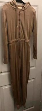 NIEUWE Jumpsuit,van fluweel capuchon en zakken maat M, Ophalen of Verzenden, Nieuw, Maat 38/40 (M), Beige