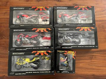 Diverse Rossi Minichamps motoren beschikbaar voor biedingen