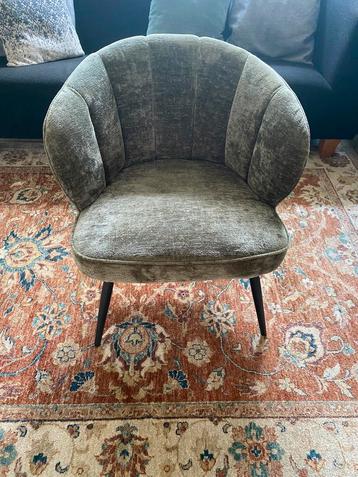 Twee velours fauteuils zo goed als nieuw beschikbaar voor biedingen