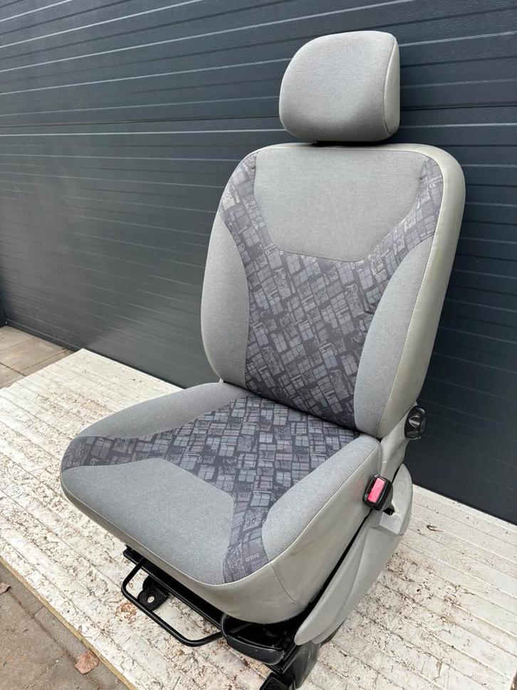stoel rechts Opel Vivaro Renault Trafic Nissan Primastar, Auto-onderdelen, Interieur en Bekleding, Nissan, Opel, Renault, Nieuw