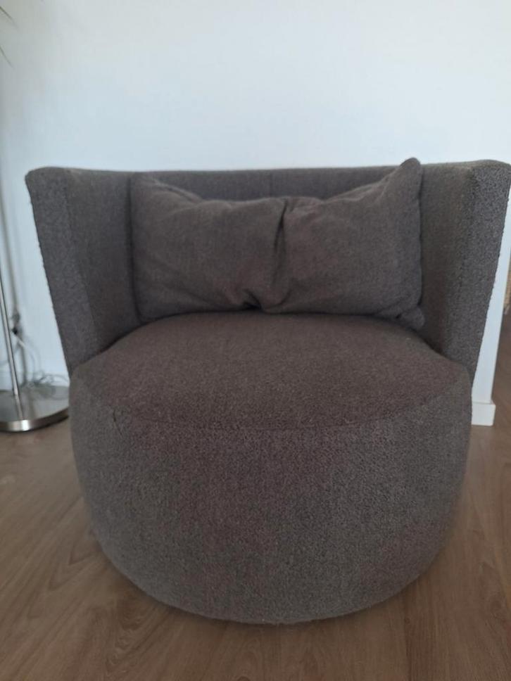Bruine Bouclé Fauteuil VT wonen, Huis en Inrichting, Fauteuils, Zo goed als nieuw, Stof, 75 tot 100 cm, 75 tot 100 cm, Ophalen