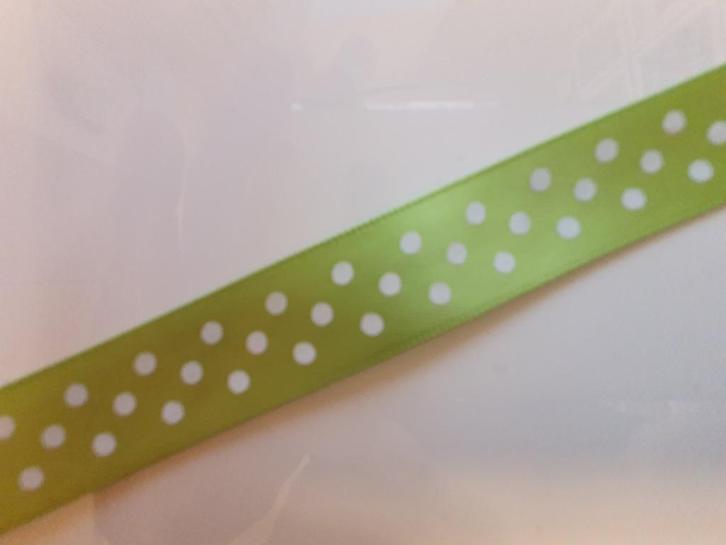 Satijn lint groen/wit gestipt - 15mm #2668, Hobby en Vrije tijd, Naaien en Fournituren, Nieuw, Lint, Band of Elastiek, Ophalen of Verzenden