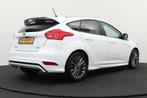 Ford Focus 1.0 126 PK ST-Line Camera Carplay 17' LMV Navi LE, 65 €/maand, Stof, Gebruikt, Wit