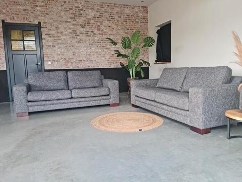 Montel banken. In uitstekende staat, Huis en Inrichting, Banken | Bankstellen, Zo goed als nieuw, Driepersoons, 200 tot 250 cm